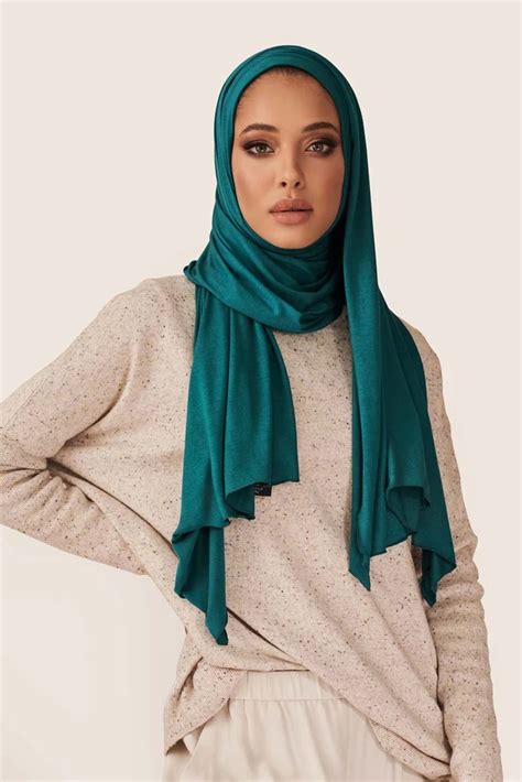 Our Hijab Underscarf is innovative, versatile, and unbelievably comfortable. Each underscarf is designed to keep your hijab in place while keeping you cool and your skin healthy. ... Regular price Sale price $40.00. Unit price / per . Silk-Blend Satin Underscarf - Mink Silk-Blend Satin Underscarf - Mink Regular price $50.00. Regular price Sale price $50.00. …